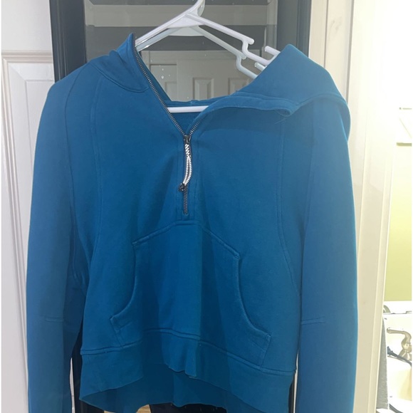 Lululemon Scuba Half Zip - Picture 2 of 3